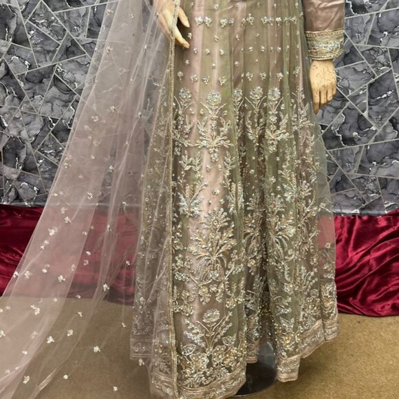 Beautiful Designer Partywear Bridal Maxi Gown with Can-Can - Picture 2 of 4